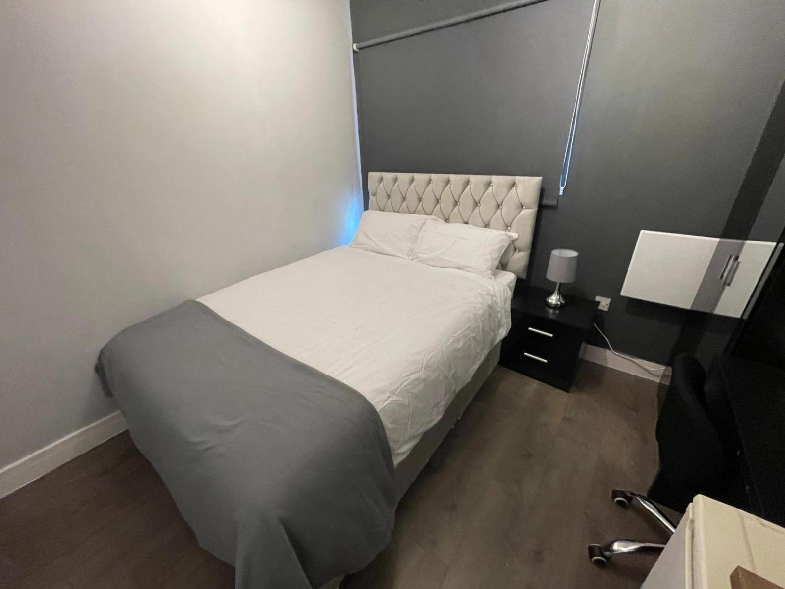 Letzi Premium Cozy Retreat Private En-Suite Rooms, Wembley Λονδίνο Εξωτερικό φωτογραφία