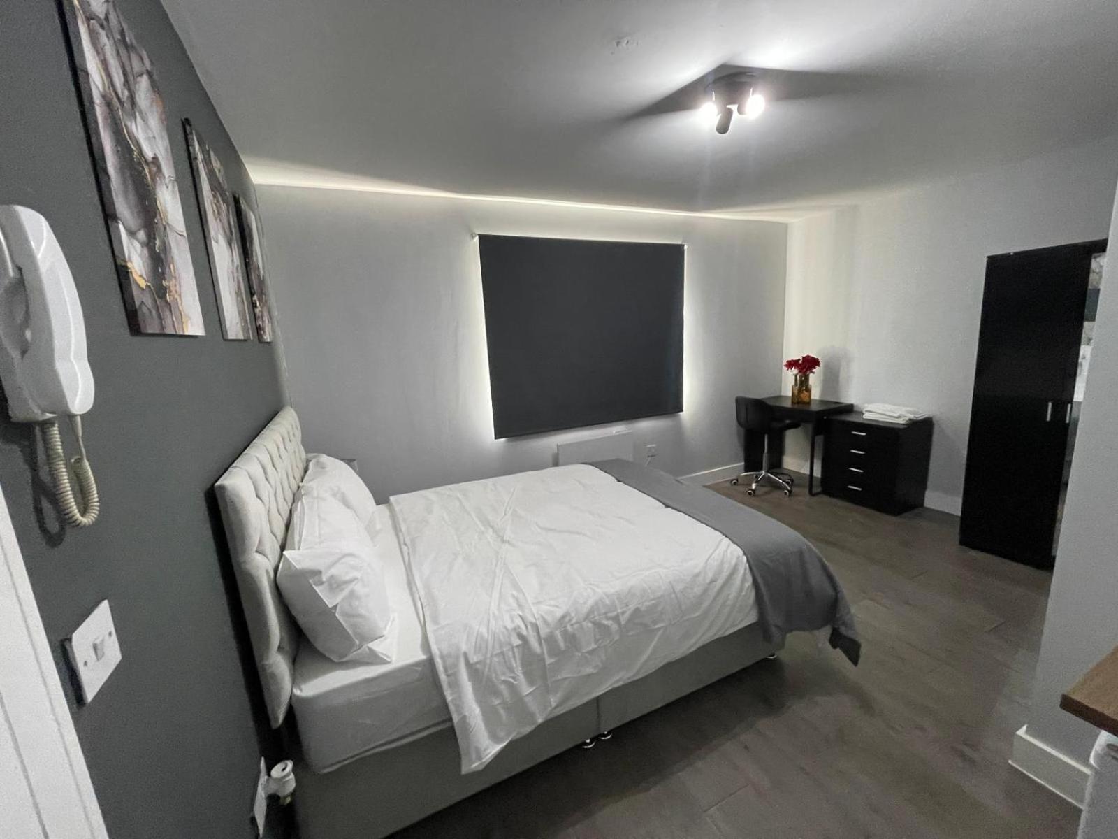 Letzi Premium Cozy Retreat Private En-Suite Rooms, Wembley Λονδίνο Εξωτερικό φωτογραφία